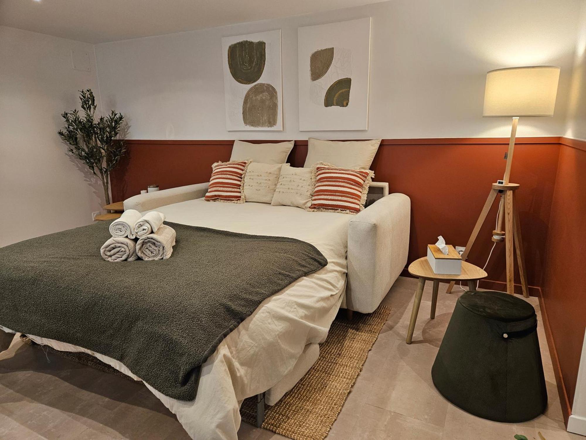 Elegante Escale A Orly Apartment ภายนอก รูปภาพ